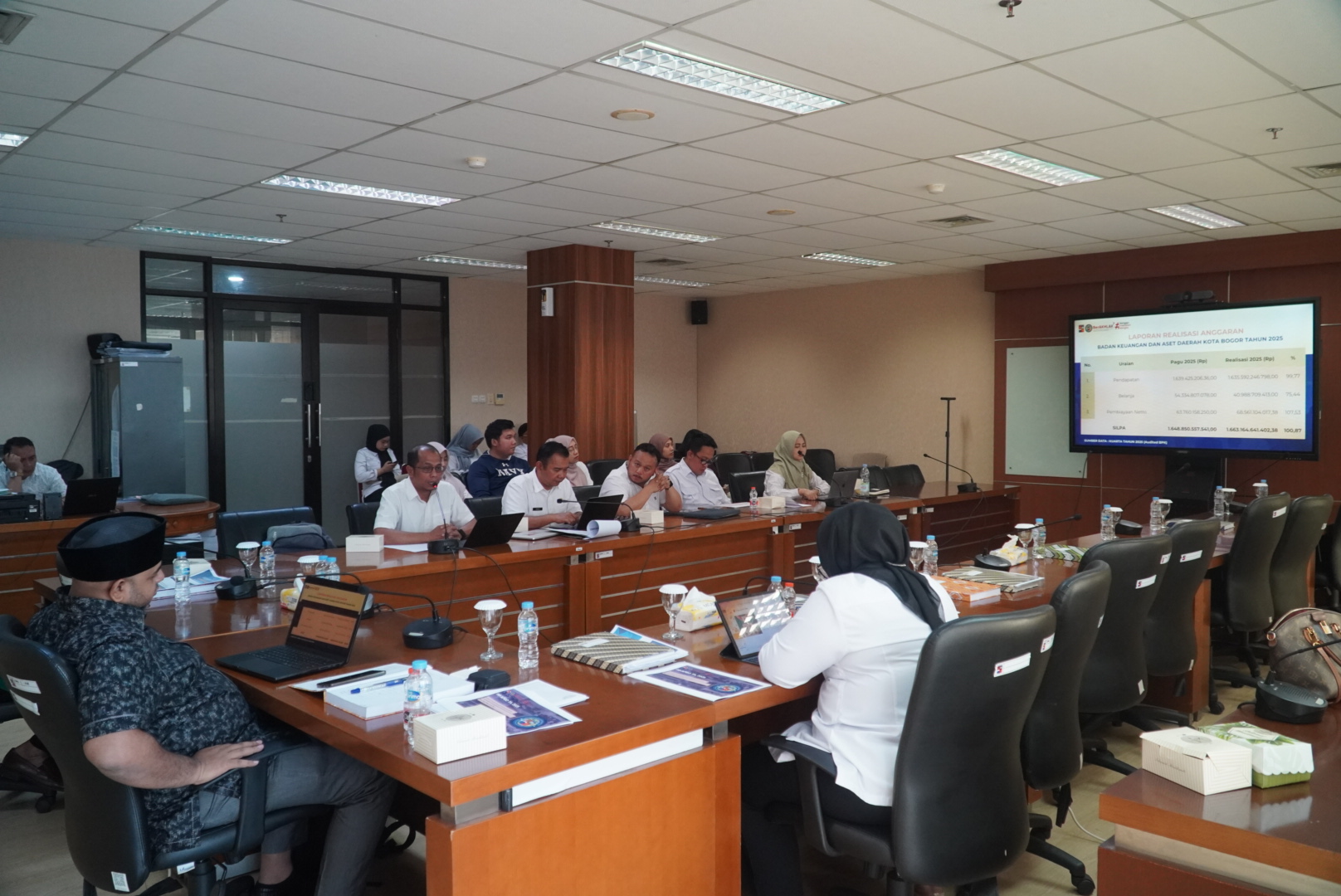 Rapat Kerja Pembahasan Laporan Pertanggungjawaban Pelaksanaan Anggaran Pendapatan dan Belanja Daerah Kota Bogor Tahun 2025 Komisi I DPRD Kota Bogo