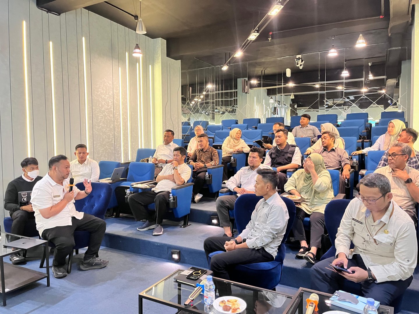 Menerima Permohonan Konsultasi dan Studi Banding Pengelolaan BMD BKAD Kota Depok
